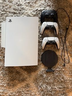 *TRADE REQUEST* PlayStation 5 Digital + Accessories