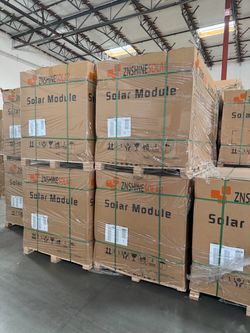 Solar panel full pallet