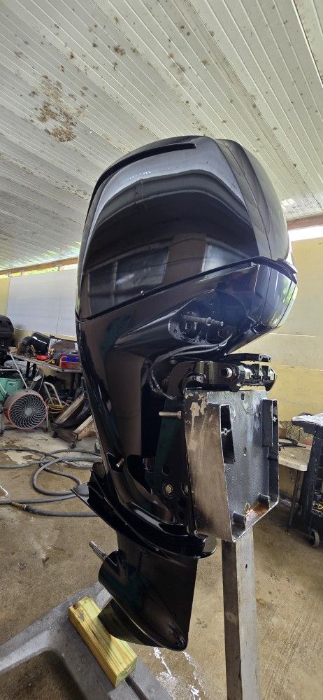 2021 Mercury 125 hp 4 stk