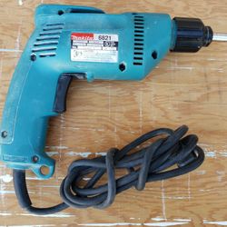 Makita Screw Gun