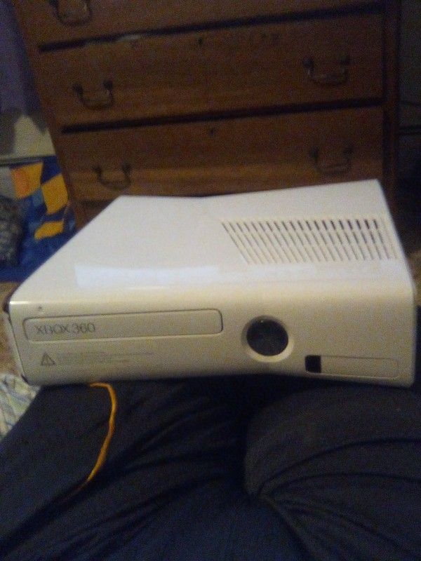 Red Dot Of Death Xbox 360 White Console