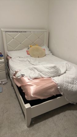 Full bed