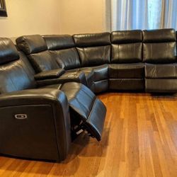 New Power Recliner Sectional Couch / Free Delivery 