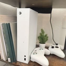 Student Selling Xbox