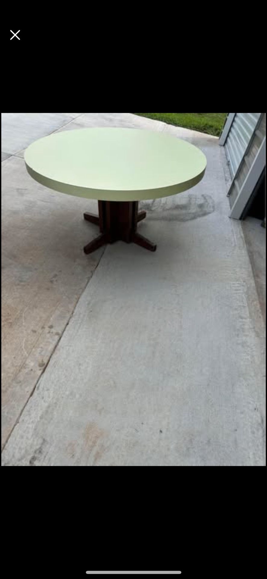 Kids Table / 4’ Round X 2’ Tall