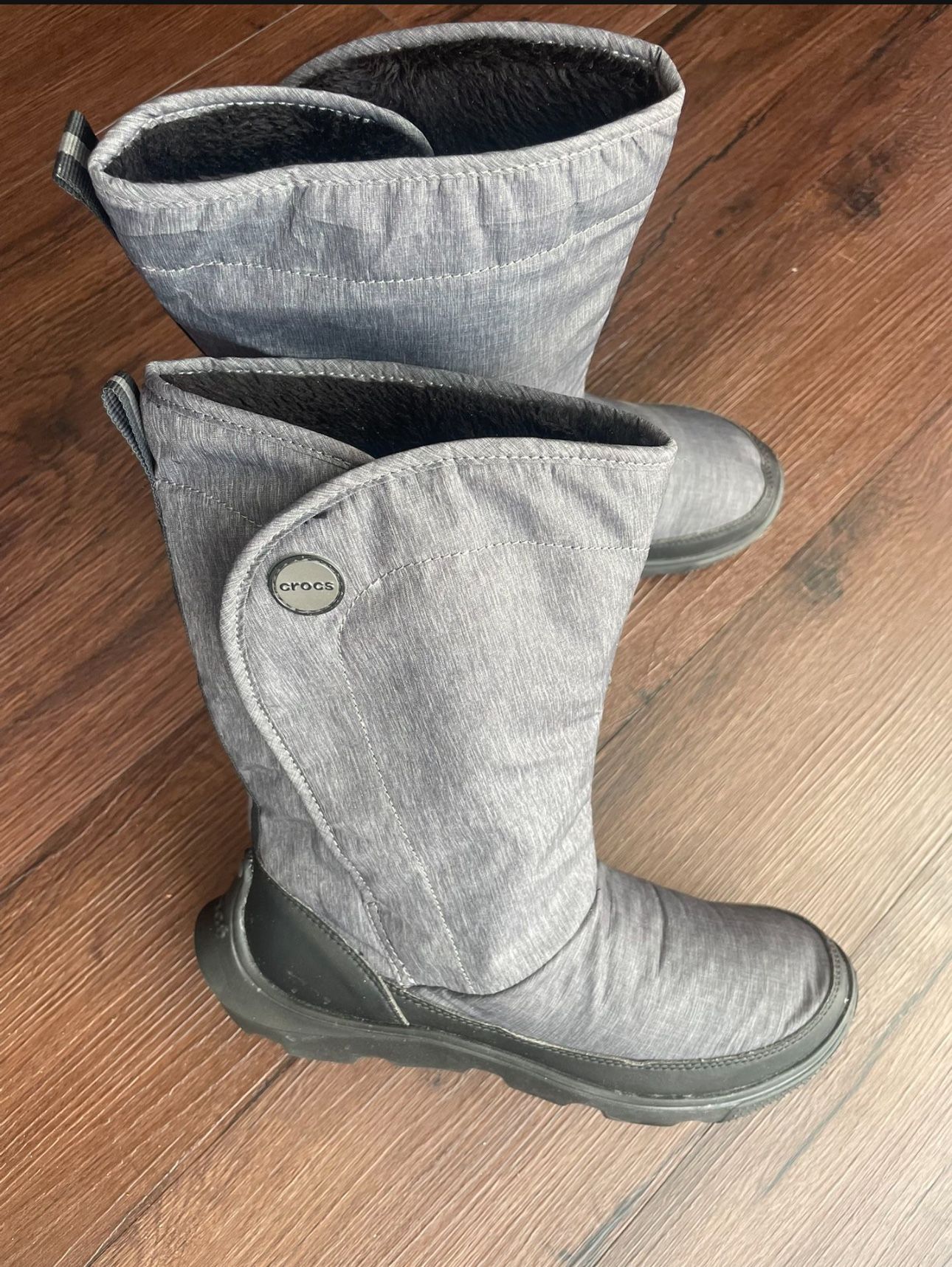 Like New CROCS Woman’s Boots Fleece Lined , Size 7