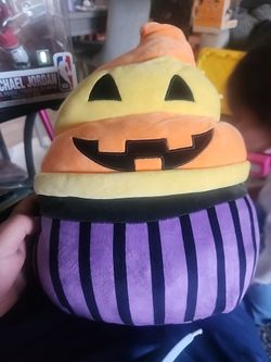 Squshmallow Halloween Cupcake