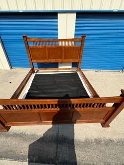 Plush king size bed $120