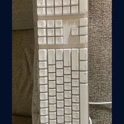Apple keyboard A1048