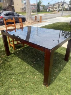 Tempered glass Dining table