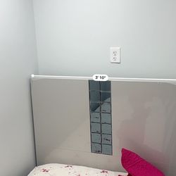 Twin Bed With Drawers 