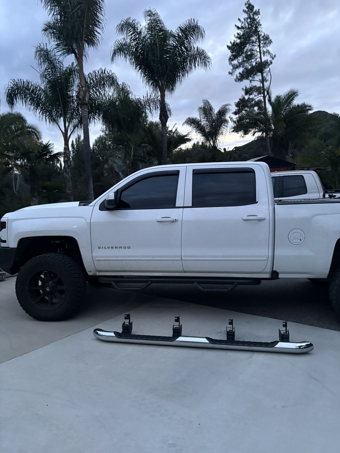 Side Steps for Trucks