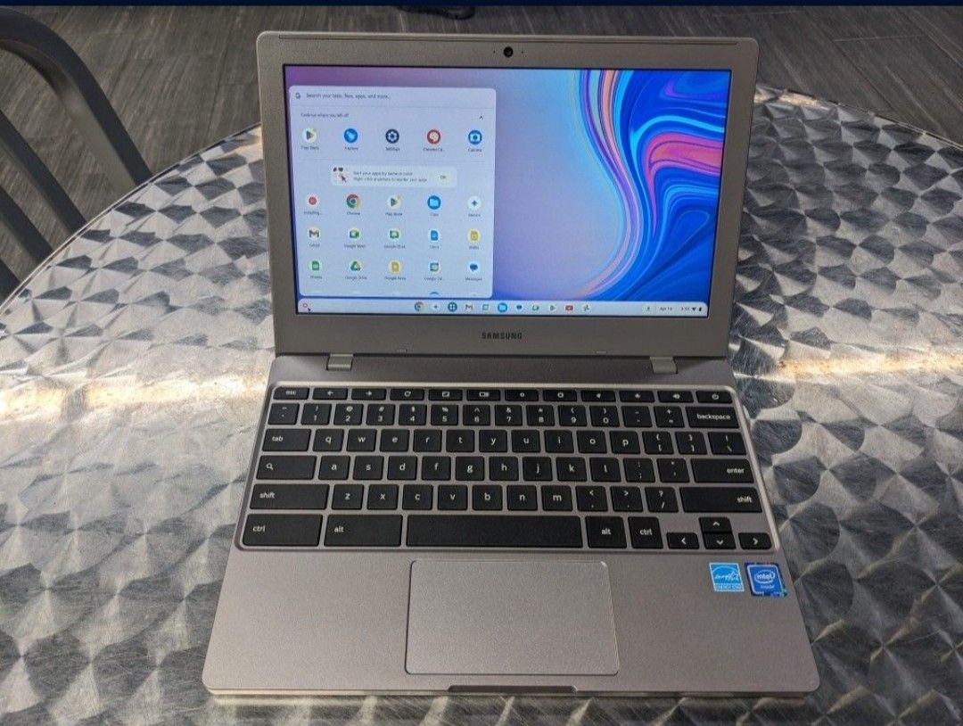 Samsung Chromebook 4 11.6" HD Laptop - Intel Celeron CPU N4000 2.6ghz - 4GB RAM - 32GB SSD - Usb-C - Giga Wi-Fi/ChromeOS/Play Store - Military Grade