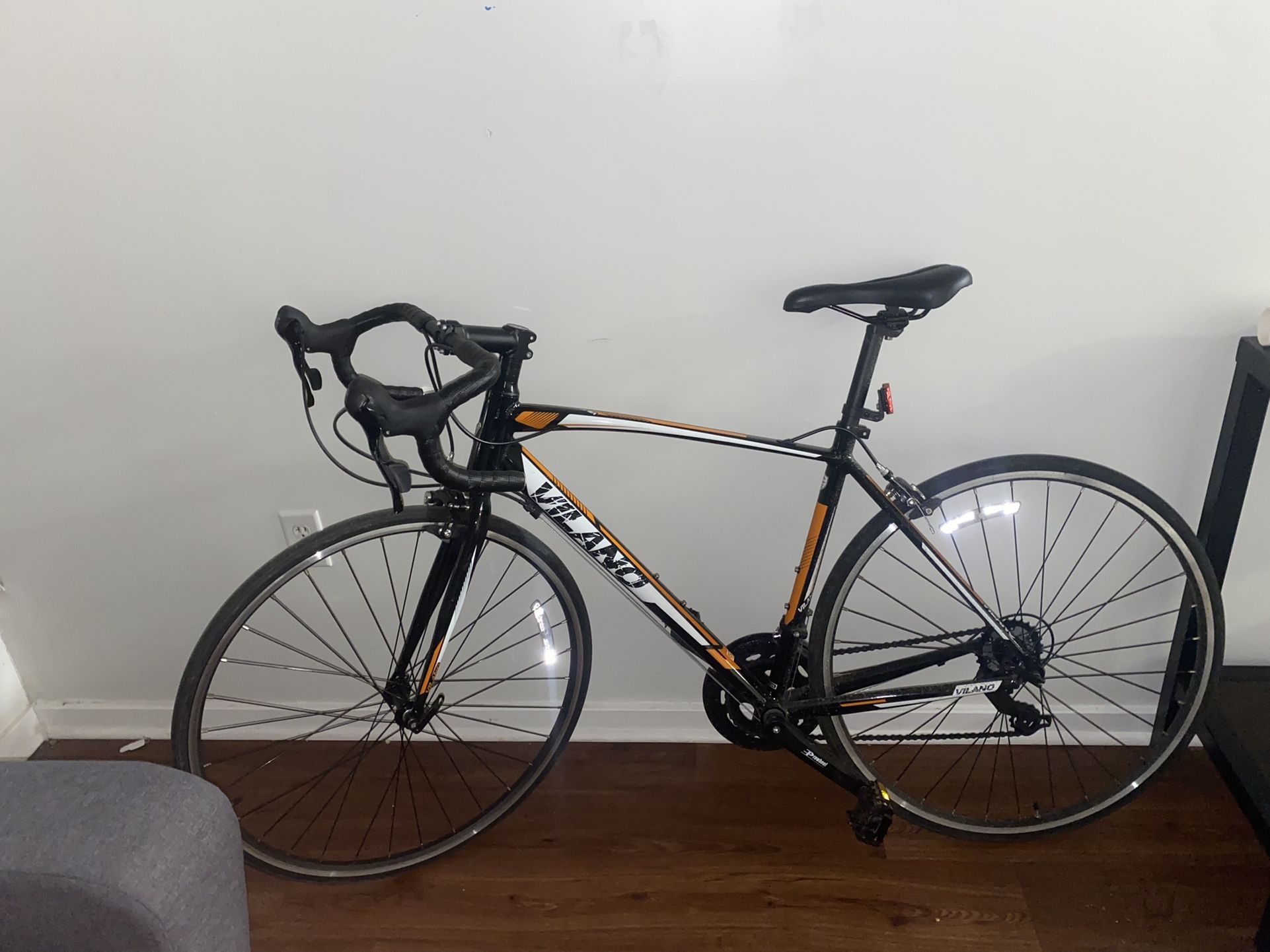 Vilano 3.0 Bike Size 49
