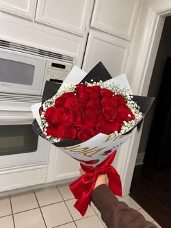 Hello kitty dior red roses bouquets