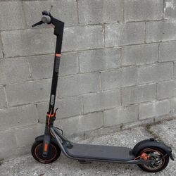 Nine Bot E Scooter