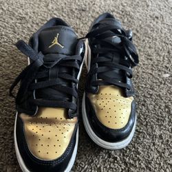 Jordan 1 Low Kid Size 5.5