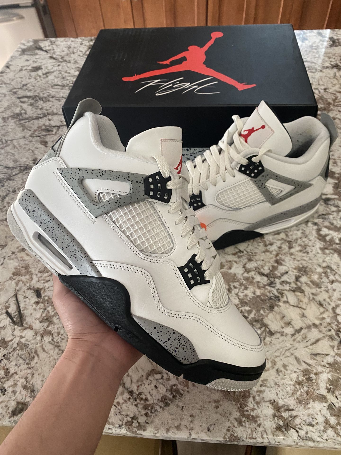 Jordan 4 White Cements