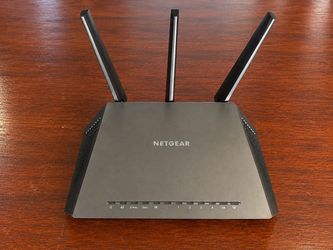 NETGEAR Wireless WiFi Router with 3 Antennas and Power Adapter