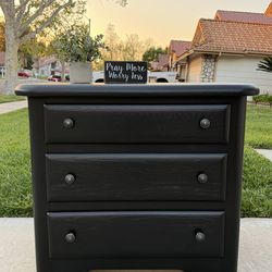 (1) Beautiful Black 3-Drawer Solid Wood Large Night Stand or Small Dresser