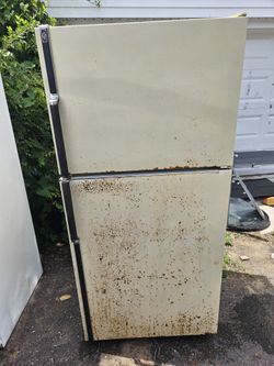 Older Sears Kenmore Heavy Duty Refrigerator