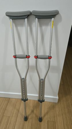 Aluminum Crutches