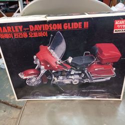 Vintage 1987 Harley Davidson Electra Glide 2 Model Kit 1:10 Scale