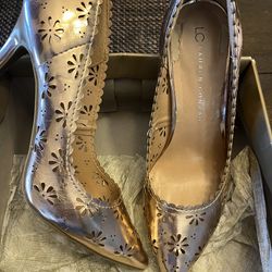 Woman’s  Lauren Conrad pumps