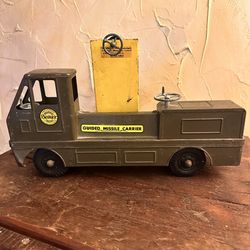 Vintage Wyandotte “Guided Missile Carrier” Tin Toy Truck – Rare Military Model