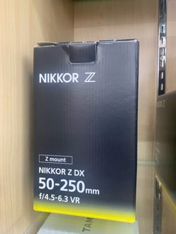 Nikon 50-250 F/4.5-6.3 VR