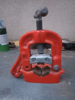 rigid number 21 pipe vise