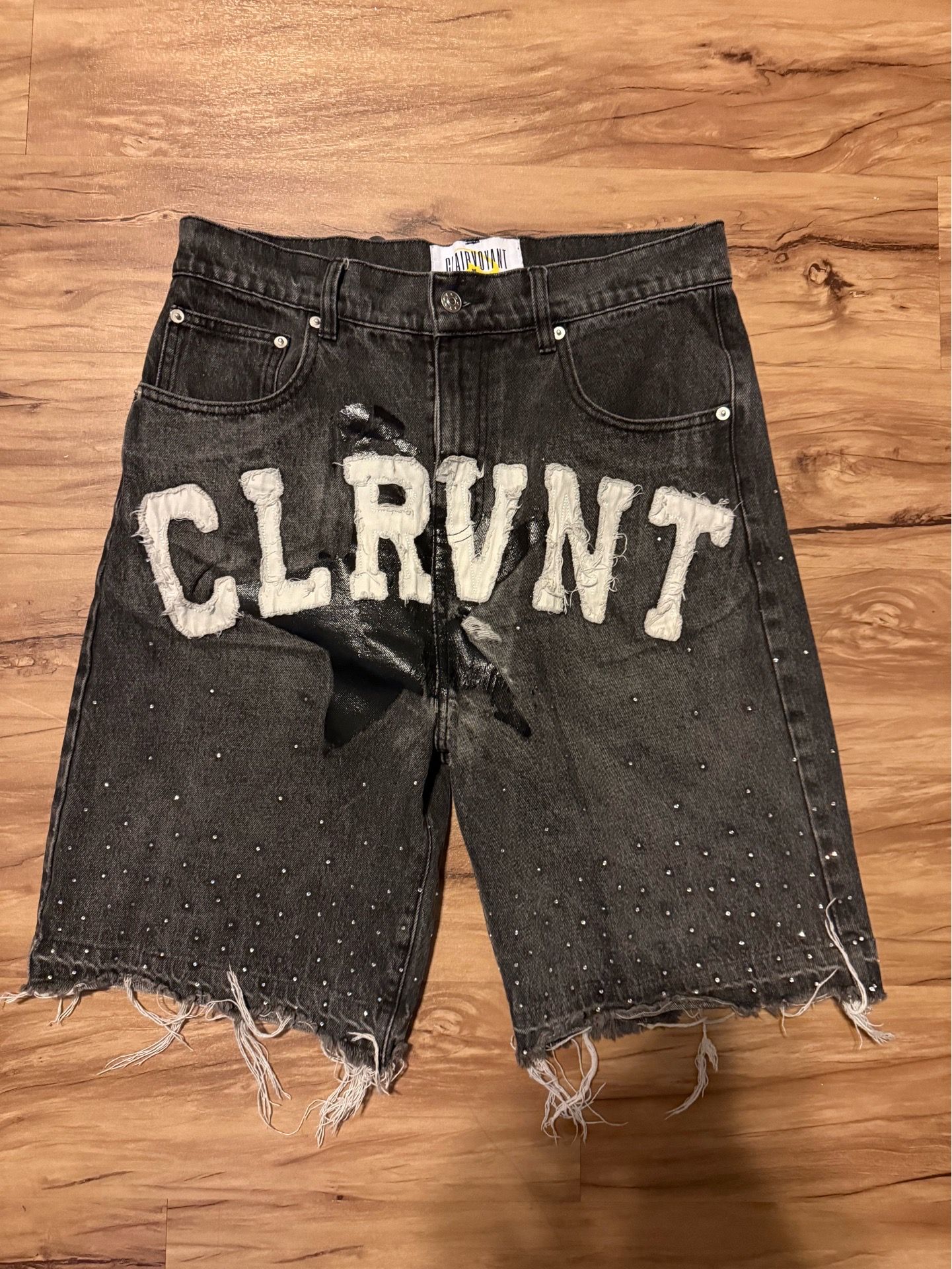 Best offer *Clairvoyant Jorts