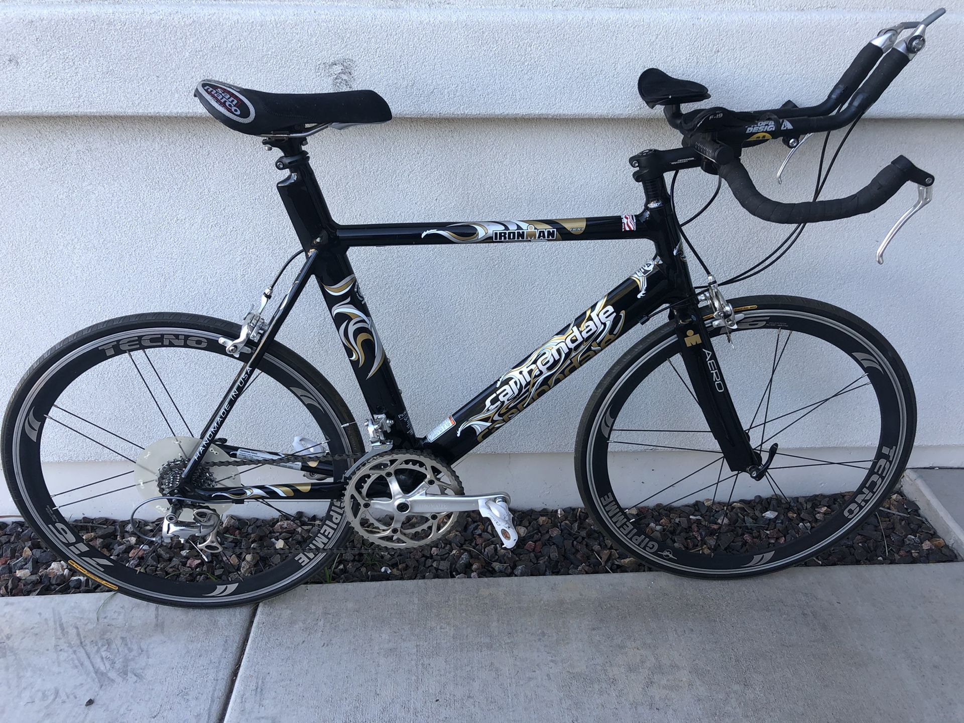 Cannondale “IRONMAN” 800 Road Race bike-READ AD FIRST