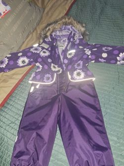 Bew sniw/ ski overal size 2t