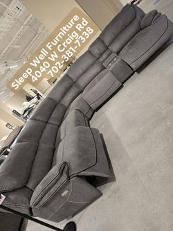 ✨️Reclining Sectionals Sofas ✨️ Furniture Sectionals, Bedrooms, Dining Avail