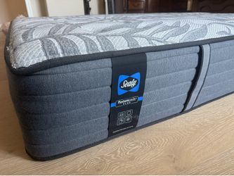 Sealy Posturepedic Plus California King Firm Mattress – Excellent Condition
