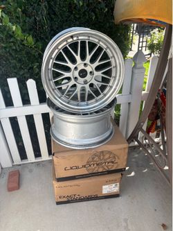 used chrome rims for sale! (16 10-18) $450 for all 4,willing to negotiate need them gone off my hands