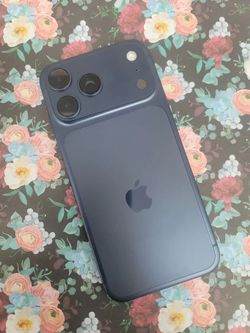 iPhone 17 Pro 6.3" (Unlocked) 256GB Deep Blue - 90 day warranty included!