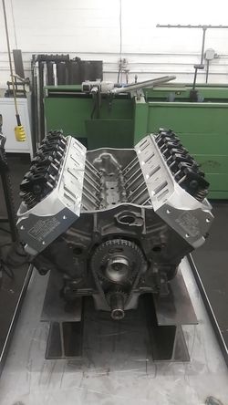 Kelley's Machine Shop 40 year old business throwing down a sick Ford