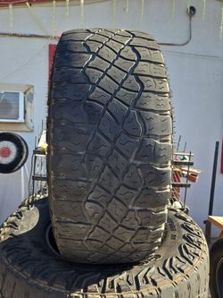 Used Tires Lt 325/65/18 set of 4