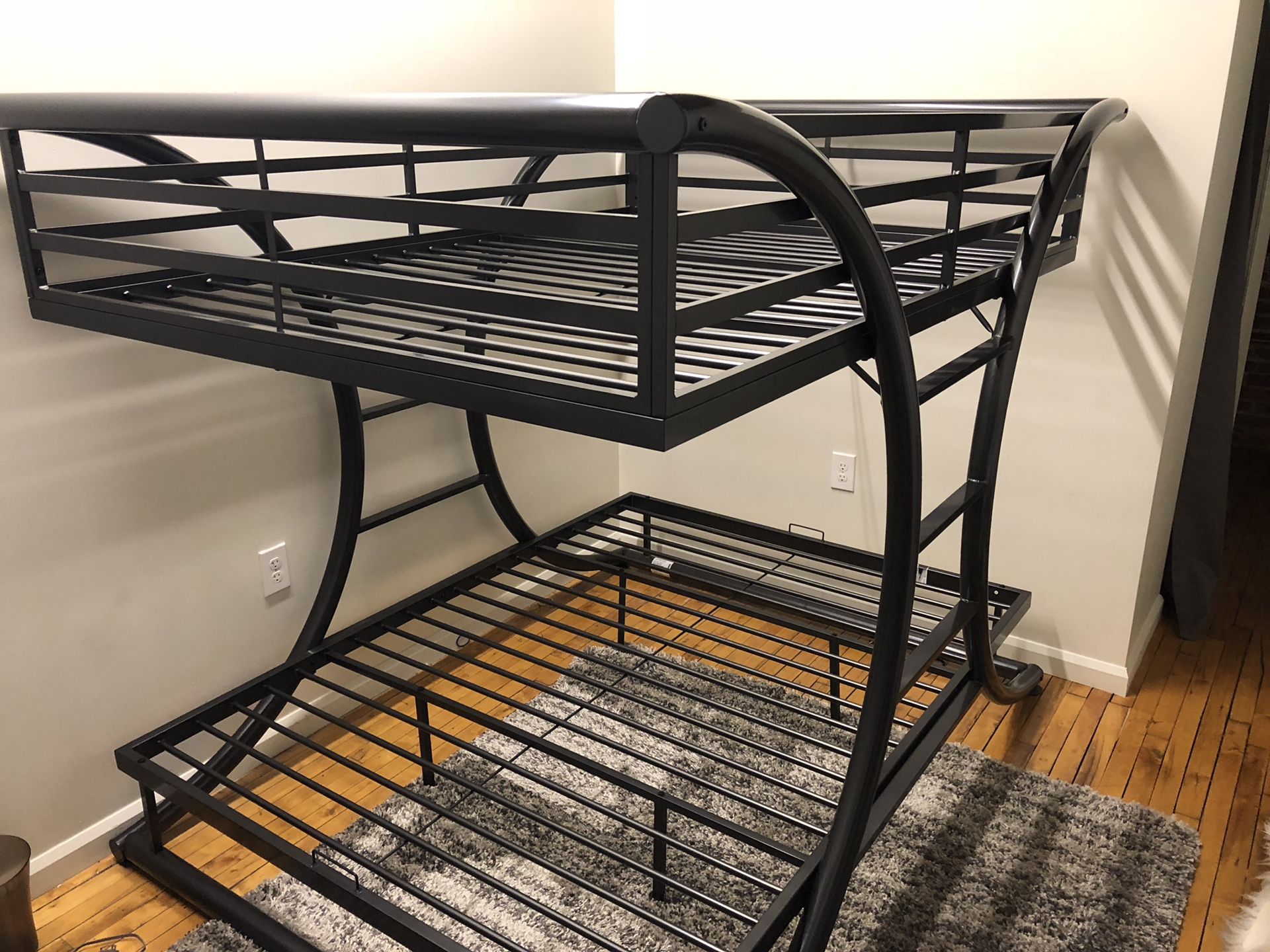 Solid bunk bed (bunkbed) full over full