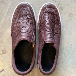 Nike leather shoes men 8.5 Us