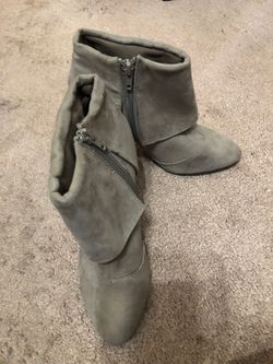 Brand new boots 5.5