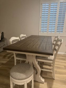 Counter height table & chairs