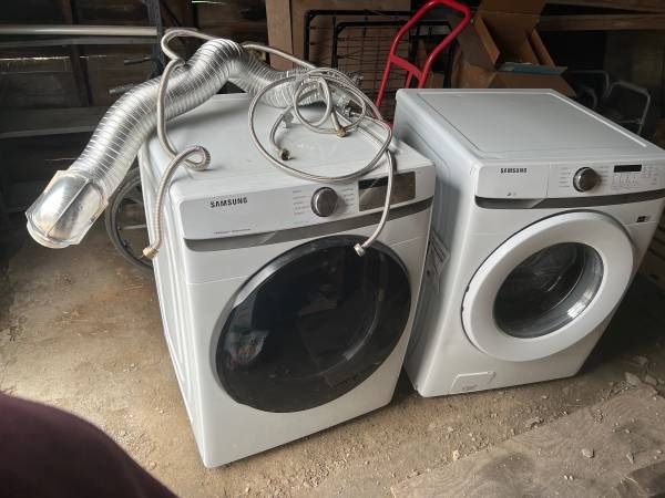 Washer and Gas Dryer