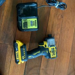 Dewalt Impact Drill w/charger