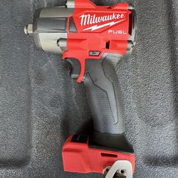 Milwaukee 1/2" Mid-Torque Impact i Wrench w/ Friction Ring