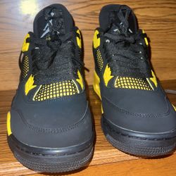 Jordan 4 Yellow Thunders (9.5 MENS NO BOX)