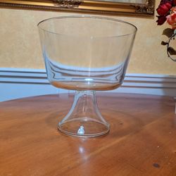 Trifle serving Bowl 8 1/2 in wide By 9 in tall