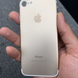 UNLOCKED IPHONE 7/ SEE DESCRIPTION 